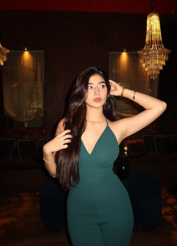 Busty Escort in Dubai