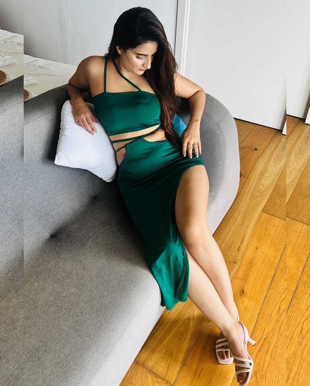 Sexy Girl WhatsApp Number
